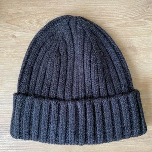 Uniqlo heattech beanie, grey
